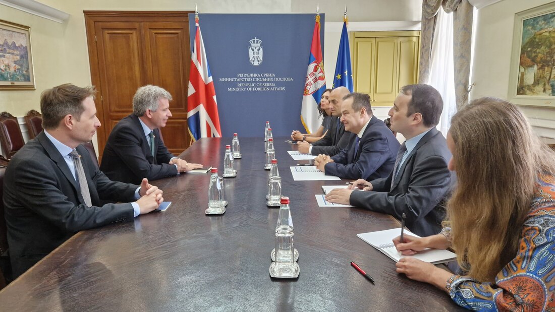 Ministar Dačić sa novoimenovanim ambasadorom Ujedinjenog kraljevstva
