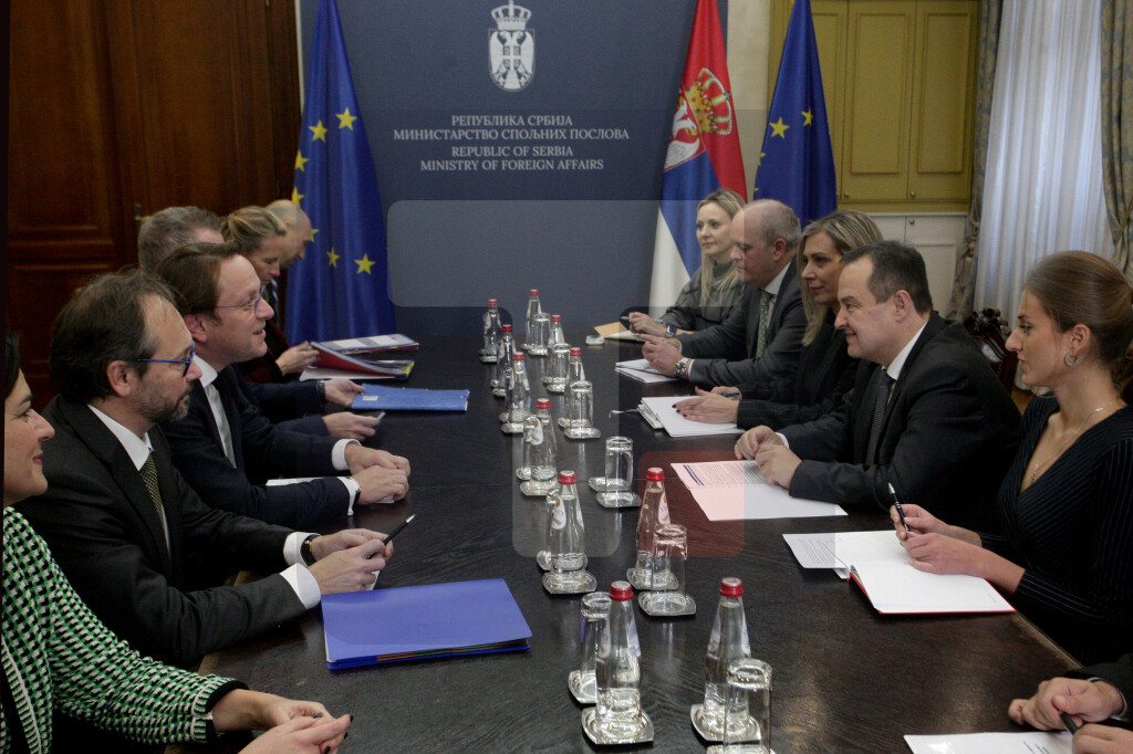 Dačić sa Varhejijem: Članstvo Srbije u EU jedan od glavnih prioriteta naše spoljne politike