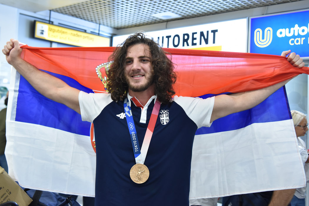 Datunašvili prvak sveta, jubilarna 100. medalja za Srbiju, čestitke od Vučića i Udovičića