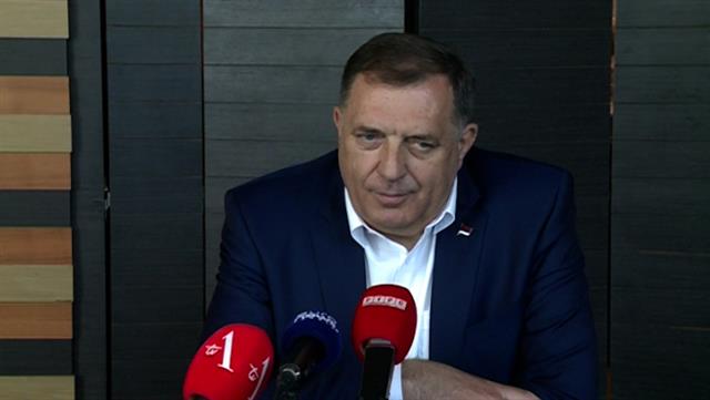 Dodik: Vučića sam upoznao o napadima na Republiku Srpsku