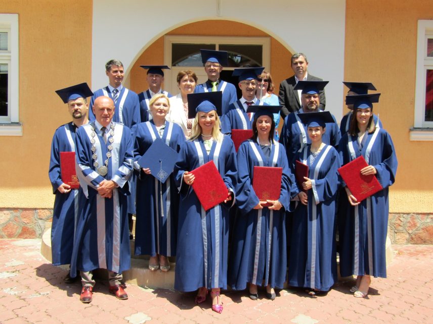 Promovisano osam doktora nauka Univerziteta u Prištini