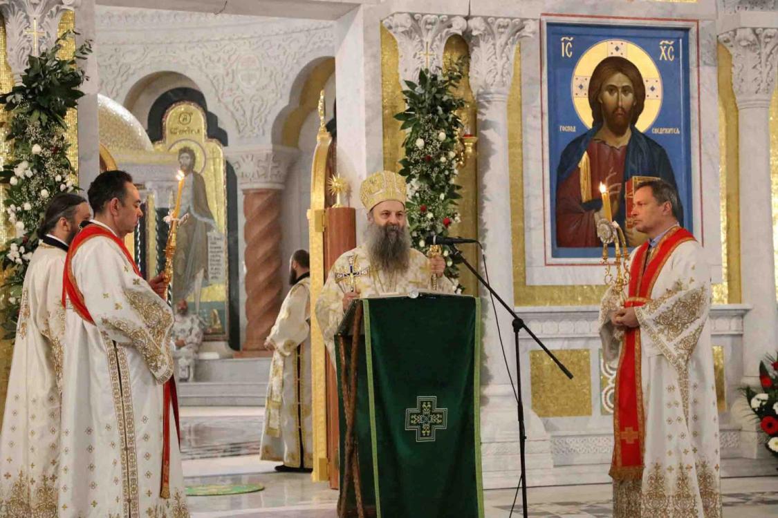 Patrijarh Porfirije prvi put služio liturgiju u Hramu Svetog Save