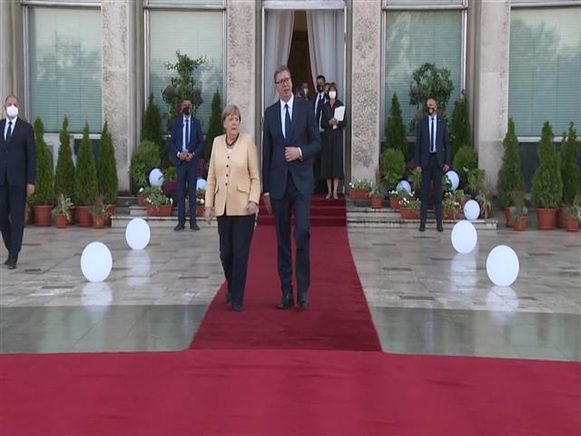 Vučić zahvalio Merkelovoj na svemu što je učinila za Srbiju, ovo je vaša druga kuća (foto)