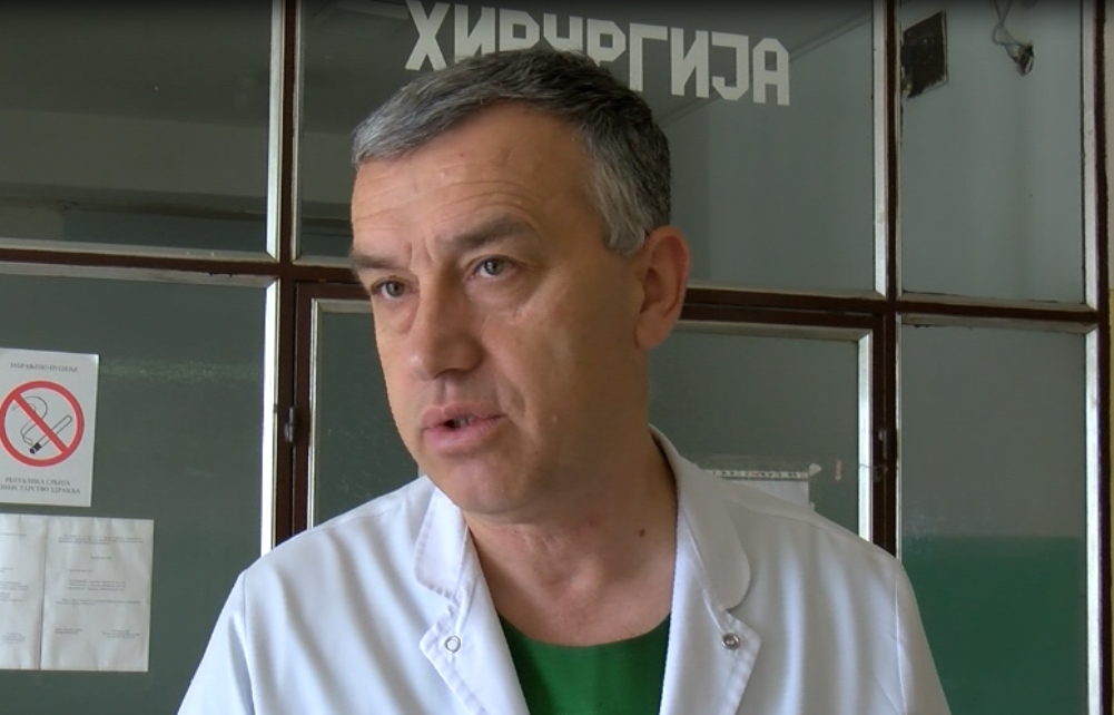 Doktor Elek: U KBC Mitrovica troše se zalihe lekova, noćas zaustavljen i pretresen sanitet sa pacijentom