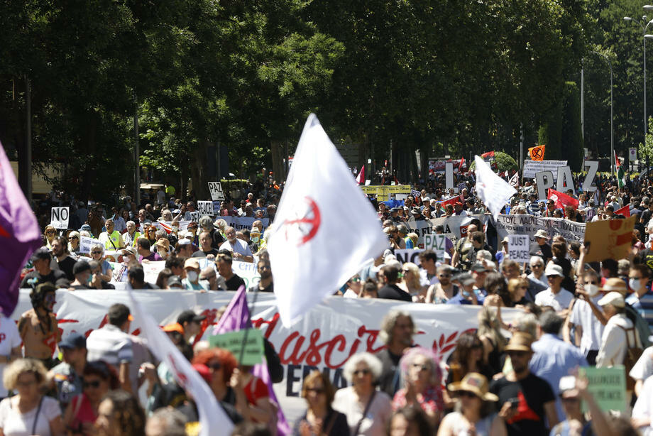 Hiljade ljudi na protestu u Madridu protiv predstojećeg samita NATO