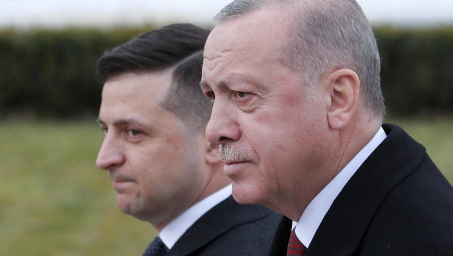 Erdogan razgovarao se Zelenskim, ponudio posredništvo između Moskve i Kijeva