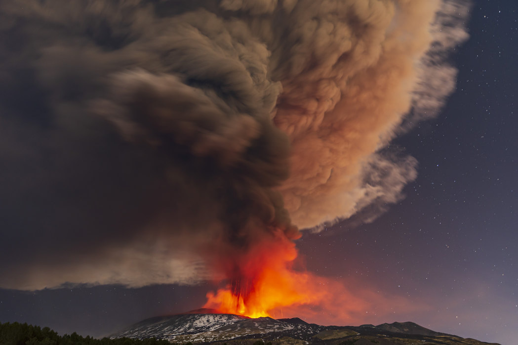 Proradio najaktivniji vulkan u Evropi - Etna (video)