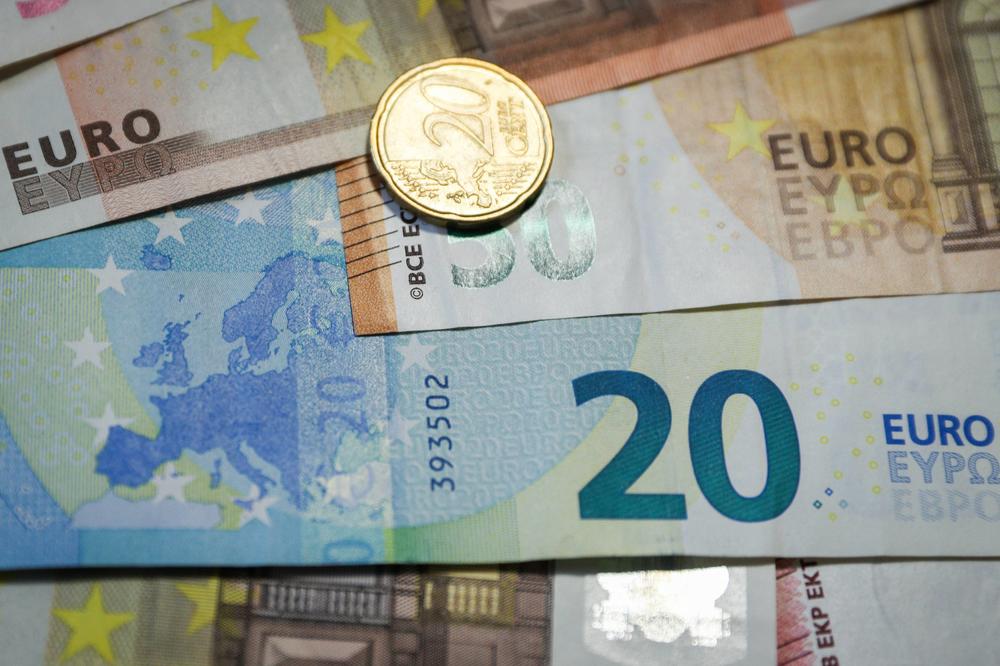 Bugarska vlada odobrila uvođenje evra od 1.januara 2024. 