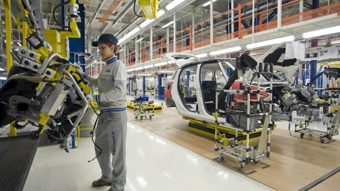 Spajanje kompanija Pežo i Fijat Krajsler povoljna okolnost po kragujevačku fabriku automobila