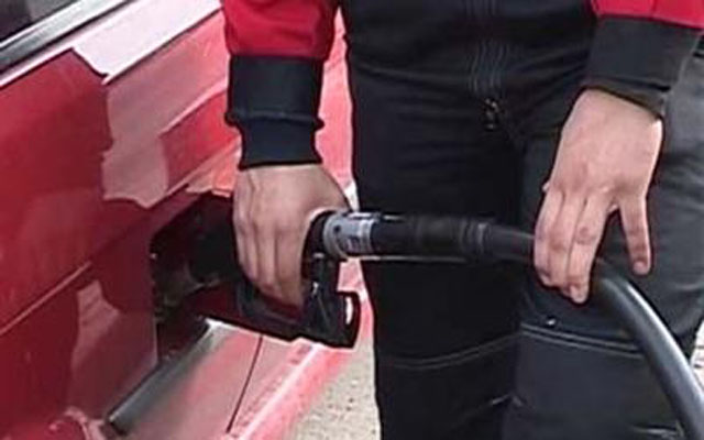 Nove cene goriva, benzin skuplji za četiri dinara, dizel za 20 para