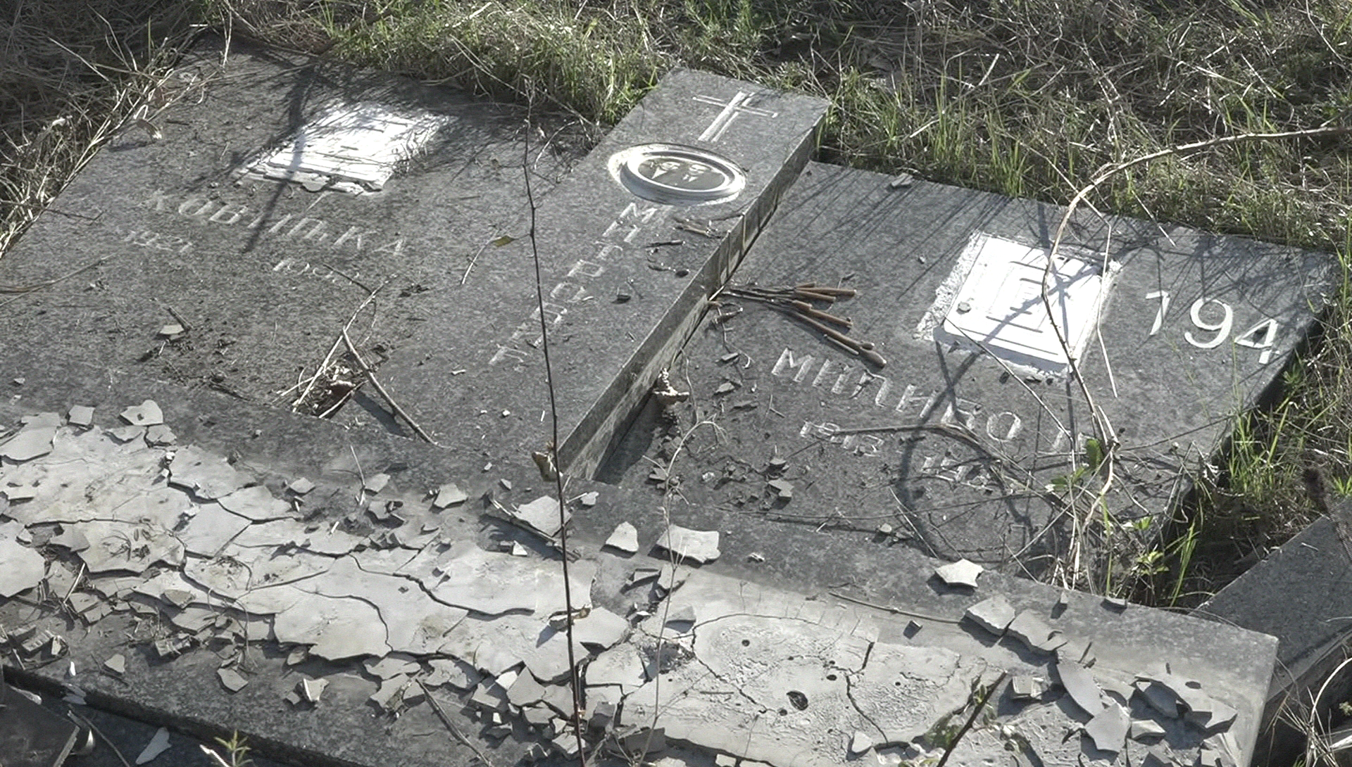 Pravoslavni spomenici na groblju u Uroševcu stalna meta vandala