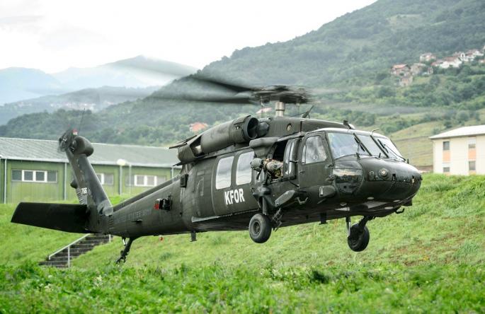 Helikopter Kfora iznad barikade na Rudaru, otišao u pravcu Jarinja (video)