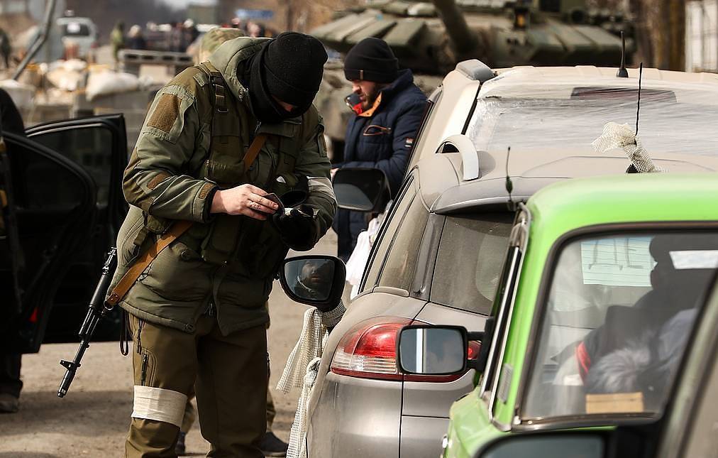 Moskva: Ukrajinska vojska puca na humanitarne koridore