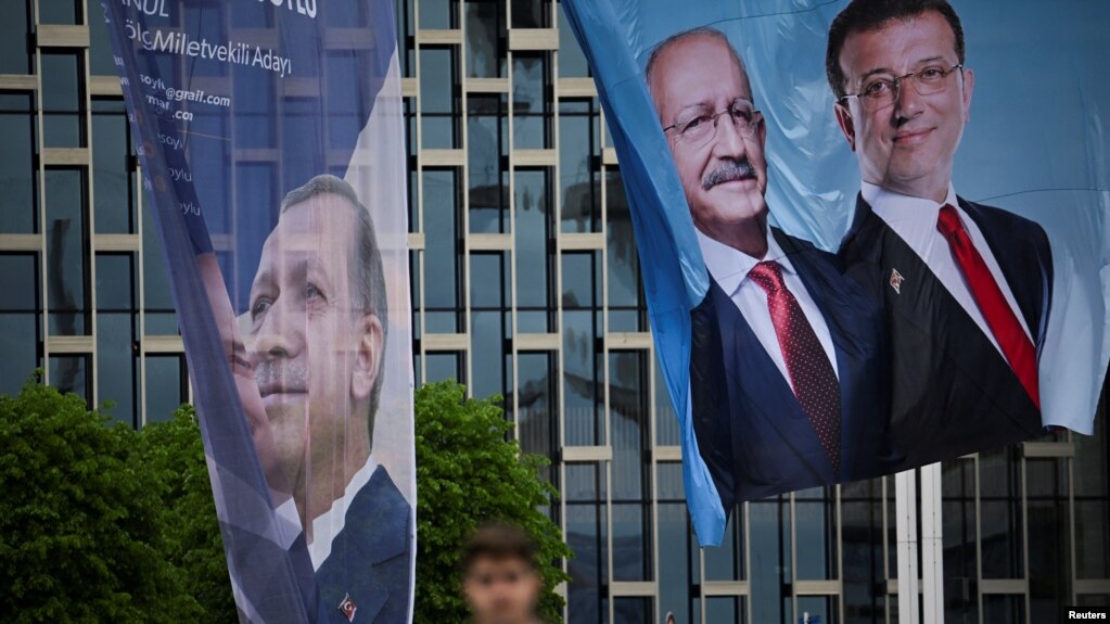 U Turskoj se danas održavaju predsednički i parlamentarni izbori