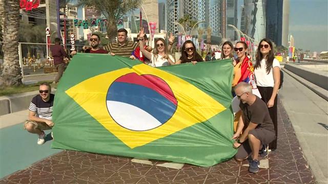 Navijači Srbije pristižu u Dohu za utakmicu Srbija - Brazil 