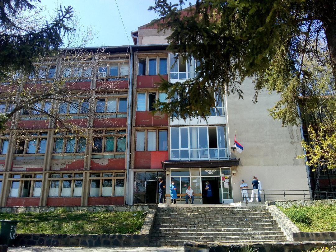 U Kovid bolnici u Kosovskoj Mitrovici trenutno 14 pacijenata; testiranje tri puta nedeljno