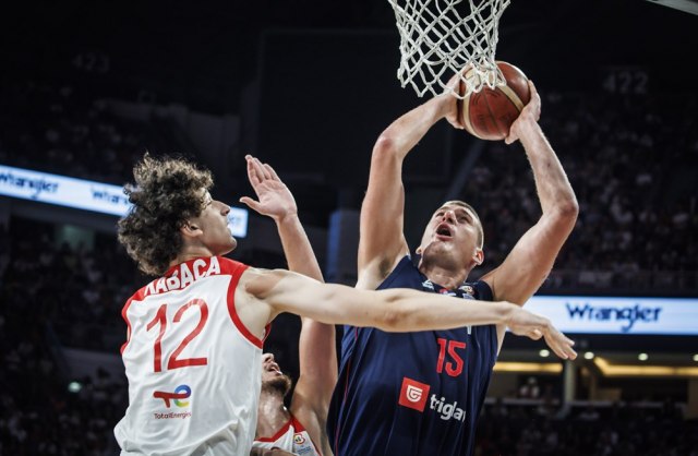 Košarkaši Srbije posle drame pobedili Tursku u Istanbulu