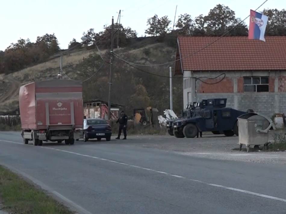 Kosovska policija postavila punktove na putu Kosovska Mitrovica-Leposavić