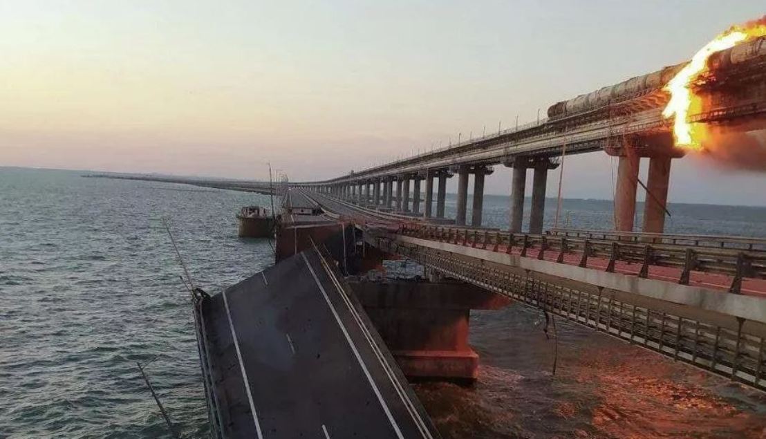 Požar na Krimskom mostu, gori vagon cisterna
