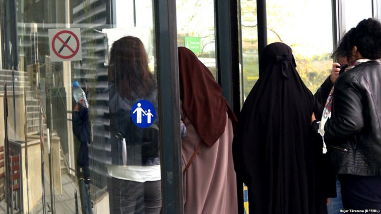 Tužilaštvo podiglo optužnicu protiv dve žene sa KiM zbog pridruživanja ISIS-u