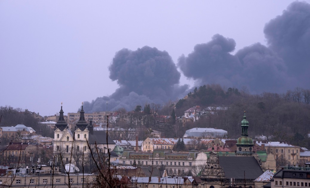 Ukrajina: Lavov pogodila dva raketna udara, petoro ranjenih