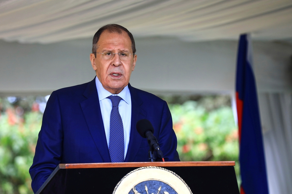 Lavrov očekuje da Gutereš osigura ukidanje sankcija na hranu