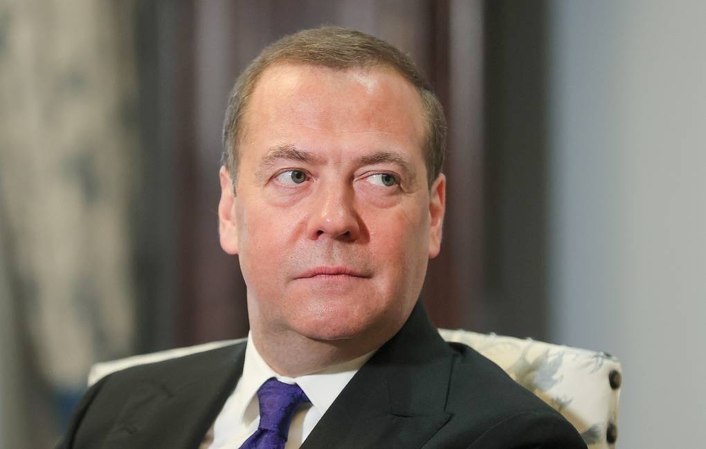 Medvedev: Rusija pojačava proizvodnju oružja baziranog na novim principima fizike
