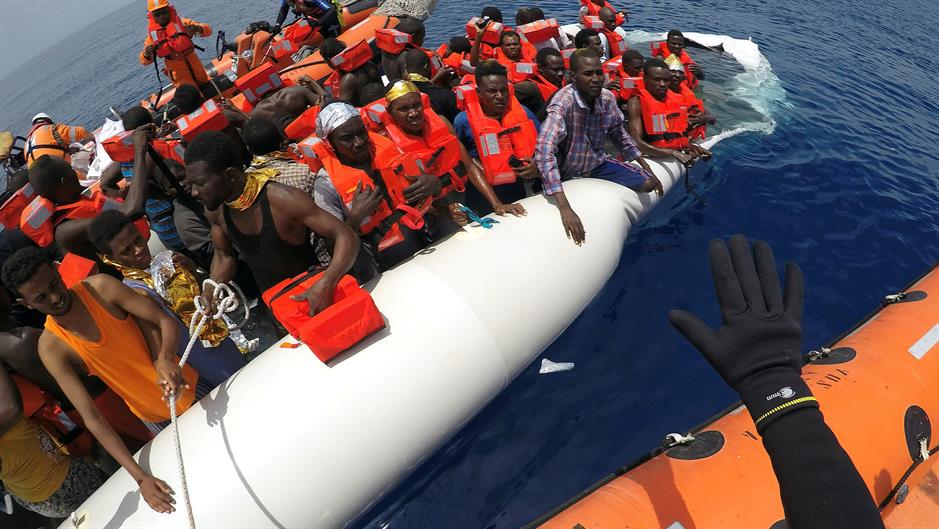 Salvini zabranio brodu sa 100 migranata da uplovi u vode Italije