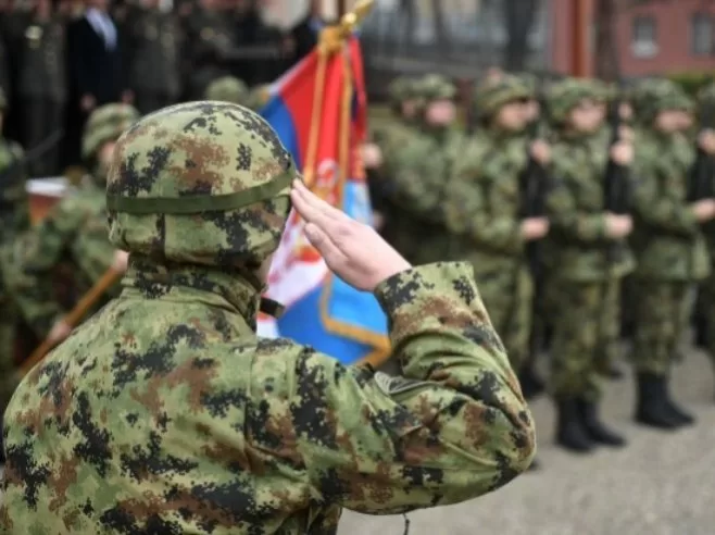 Vučević: Vojska se razmešta na pozicijama ka administrativnoj liniji