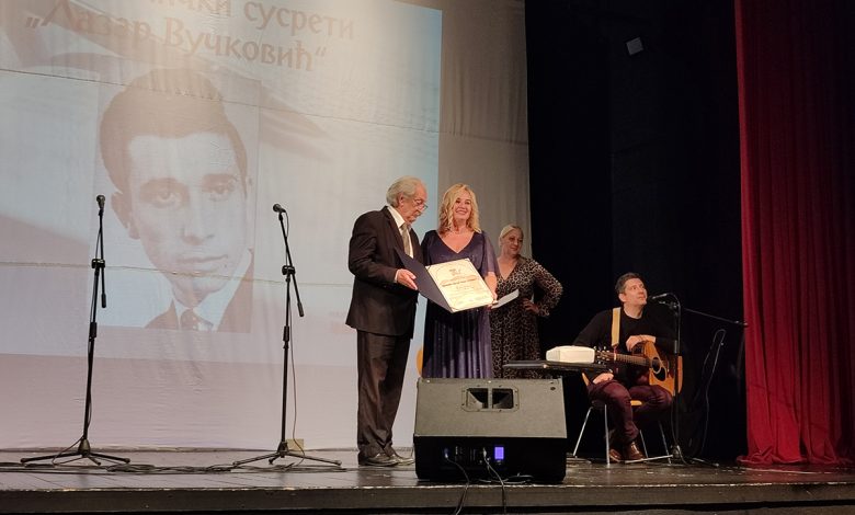 Pesnička nagrada „Lazar Vučković“ dodeljena istaknutom pesniku Peri Zubcu