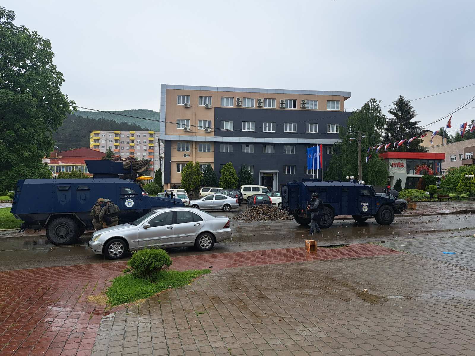 Zašto Kfor i Euleks nisu sprečili nasilnu akciju Kosovske policije na severu?