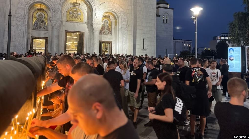 Srpski navijači se oprostili od ubijenih Srba u Banjskoj