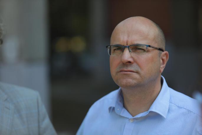 Novaković optužen za proneveru 4 miliona evra, a na čelu je stranke koja je falsifikovala potpise