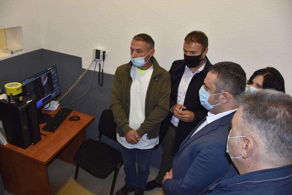 Opština Gračanica donirala Domu zdravlja ortopan aparat