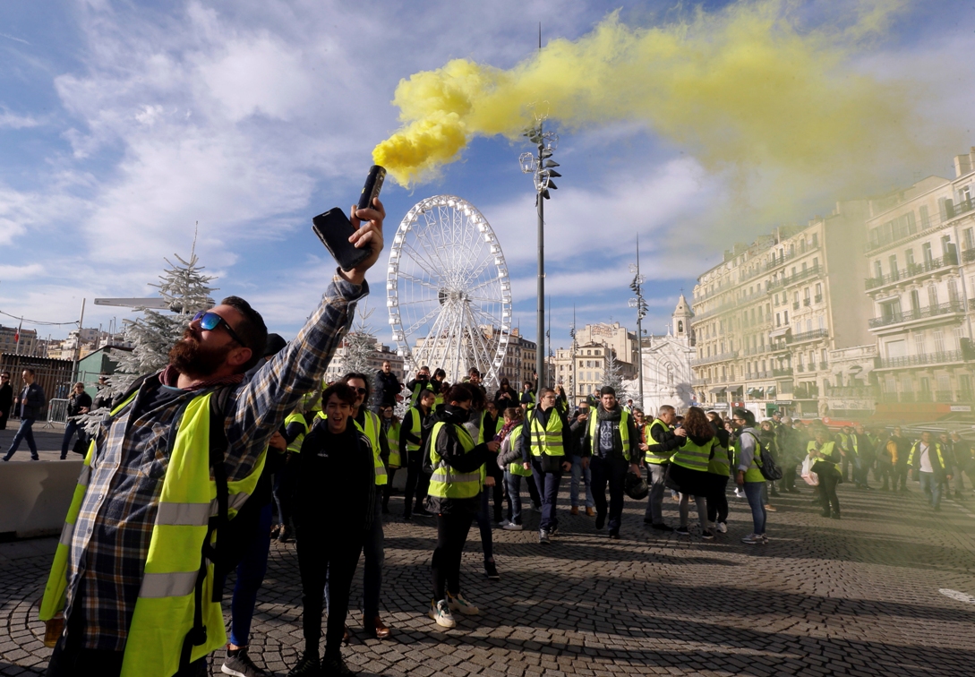 Žuti prsluci vraćaju se na ulice širom Francuske