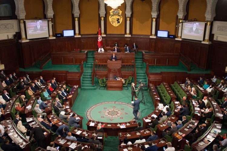 Tunis danas bira parlament,veći deo opozicije bojkotuje 