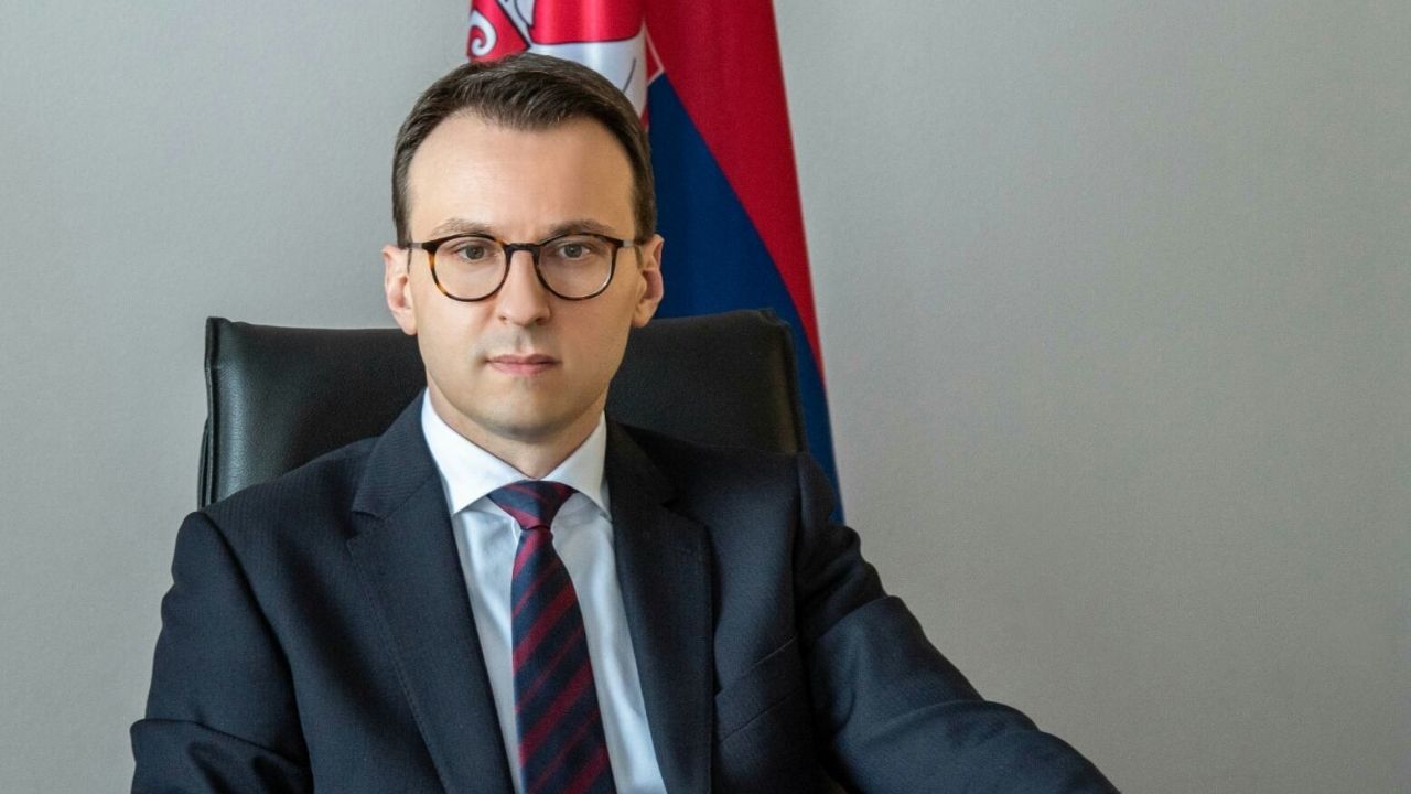 Petković: Za paljenje zastave Srbije na košarkaškoj utakmici odgovoran Kurti