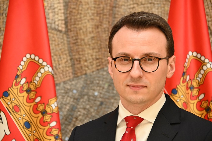 Petković: Neizbrisiv katastrofalni bilans Tadićeve vladavine
