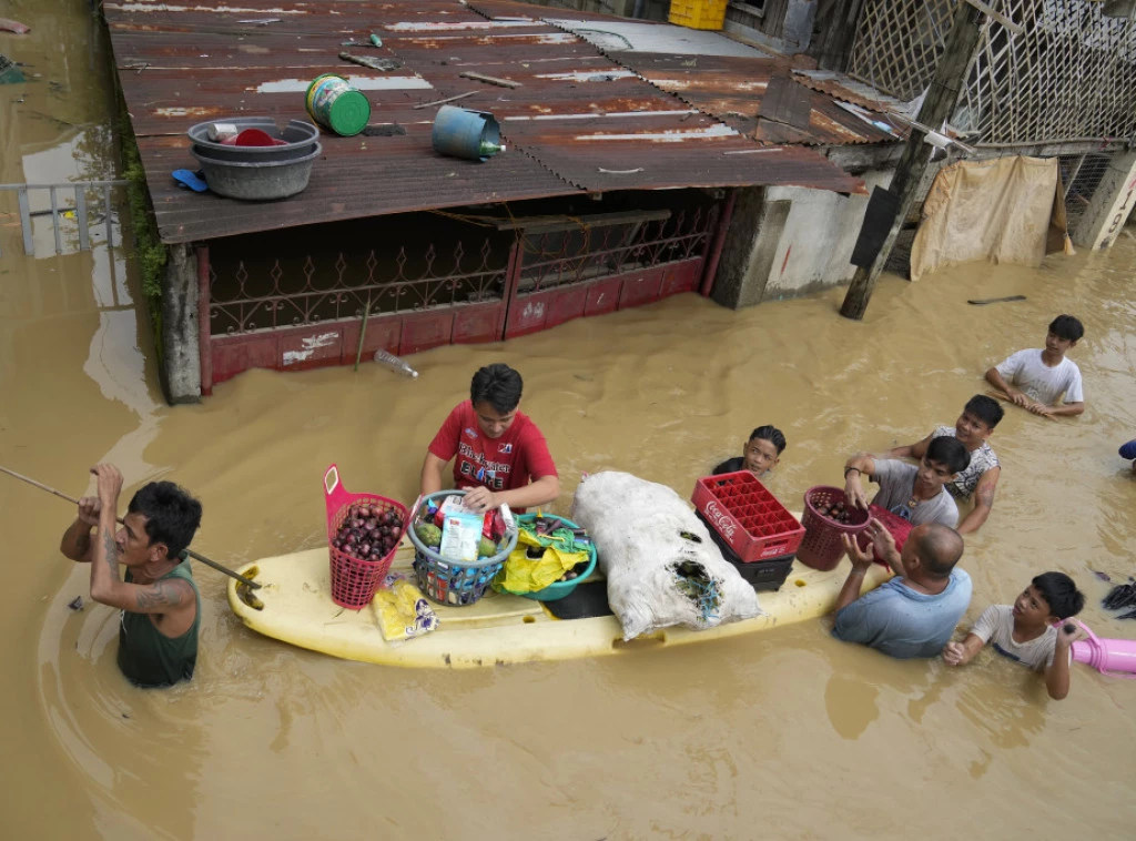 Filipini: U poplavama stradala najmanje 51 osoba