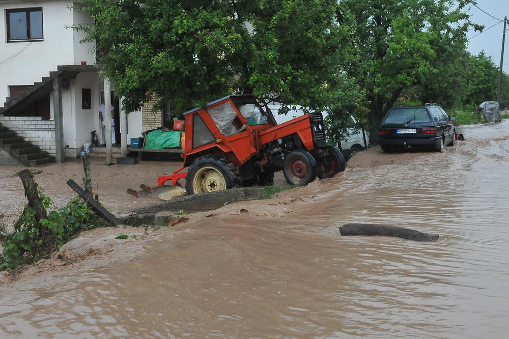 Đorđević posetio poplavljena domaćinstva u Trsteniku