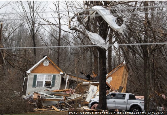 U seriji tornada u SAD poginulo najmanje 88 osoba, traga se za više od 100 ljudi