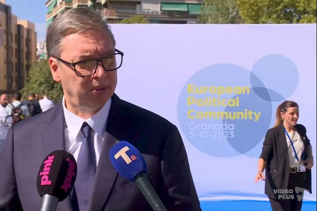 Vučić: Očekujem teške razgovore u Granadi