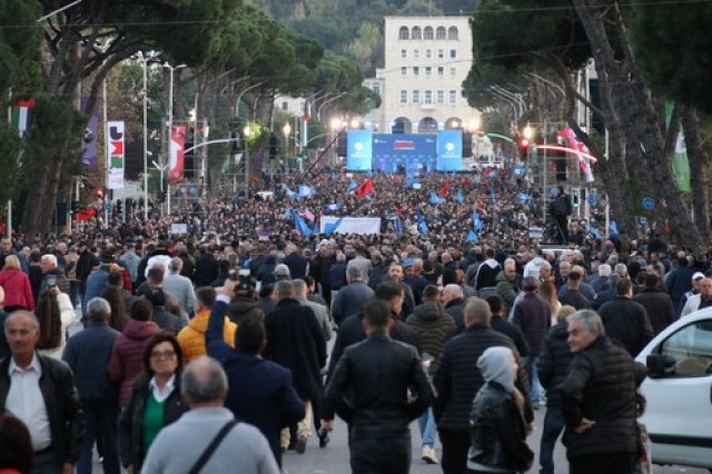 Albanska opozicija traži ostavku Rame, incidenti na kraju protesta