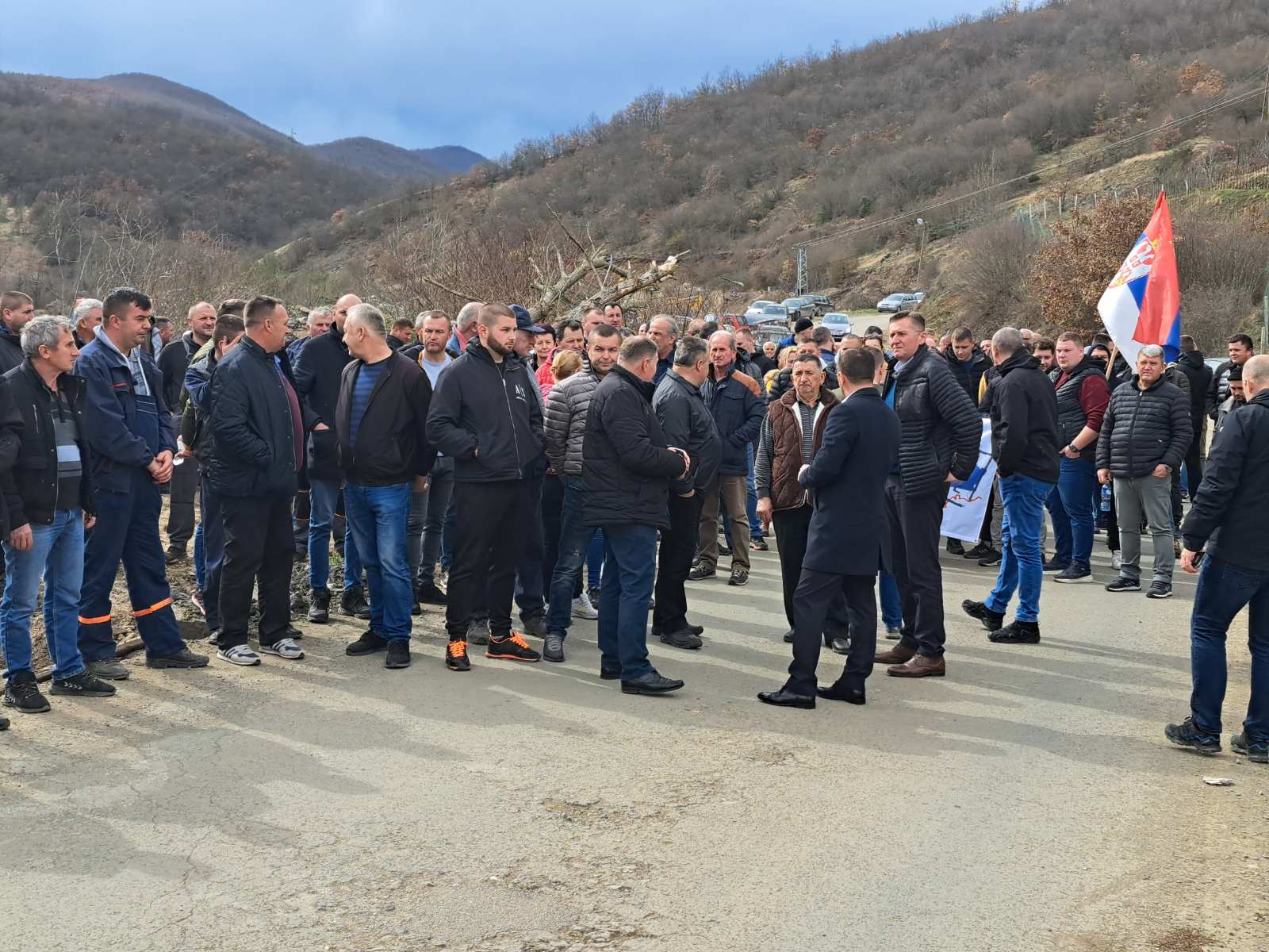 Srbi sa protesta u Jošanici poručili: Ne možemo to više da trpimo