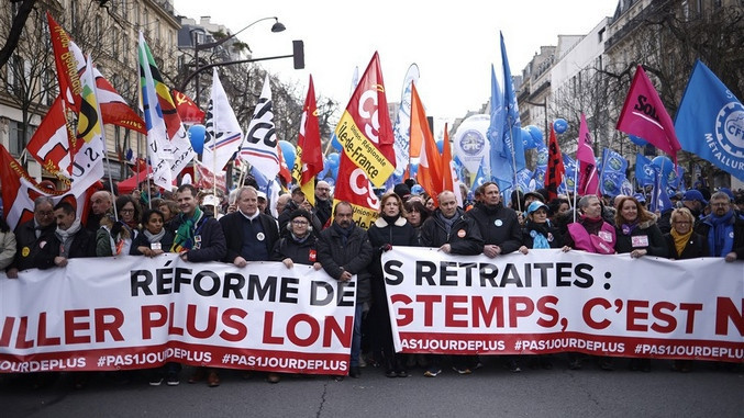 Francuska: Nastavljeni protesti protiv penzione reforme