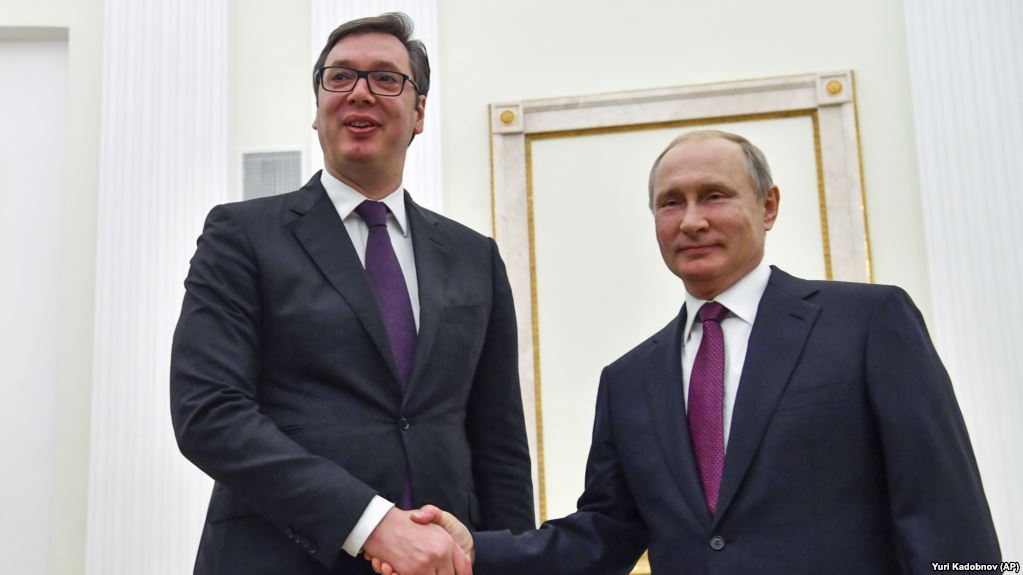 Predsednik Srbije doputovao u Soči, sutra sa Putinom