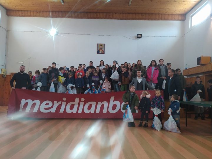 Kompanija Meridian podelila paketiće deci u Goraždevcu
