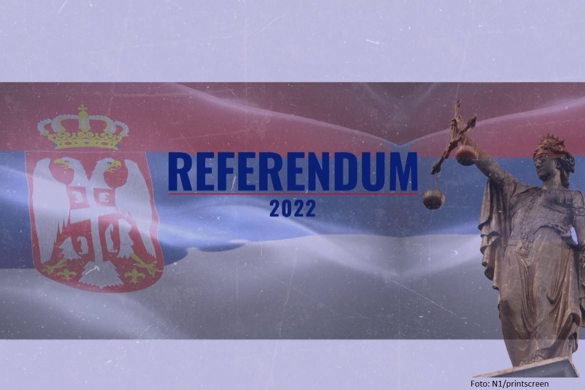 Građani danas na referendumu odlučuju o promeni Ustava