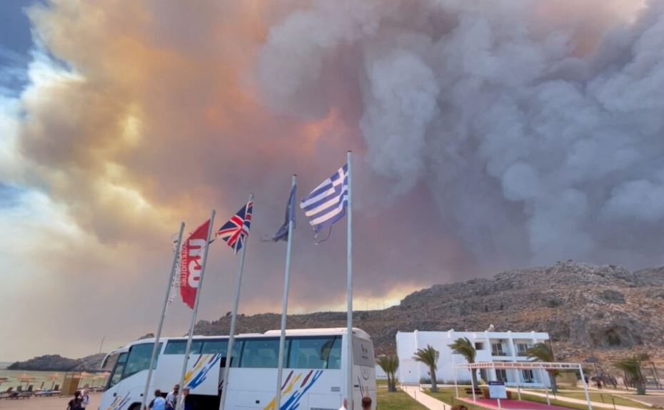 Rodos: Operacija evakuacije oko 1.000 ljudi iz područja ugroženih požarom