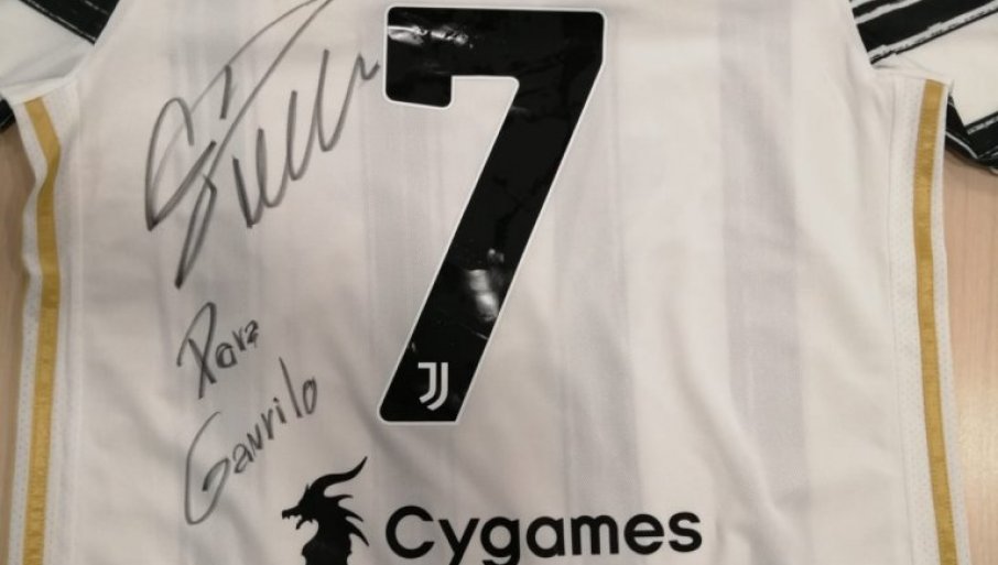Ronaldo poslao potpisan dres za Gavrila